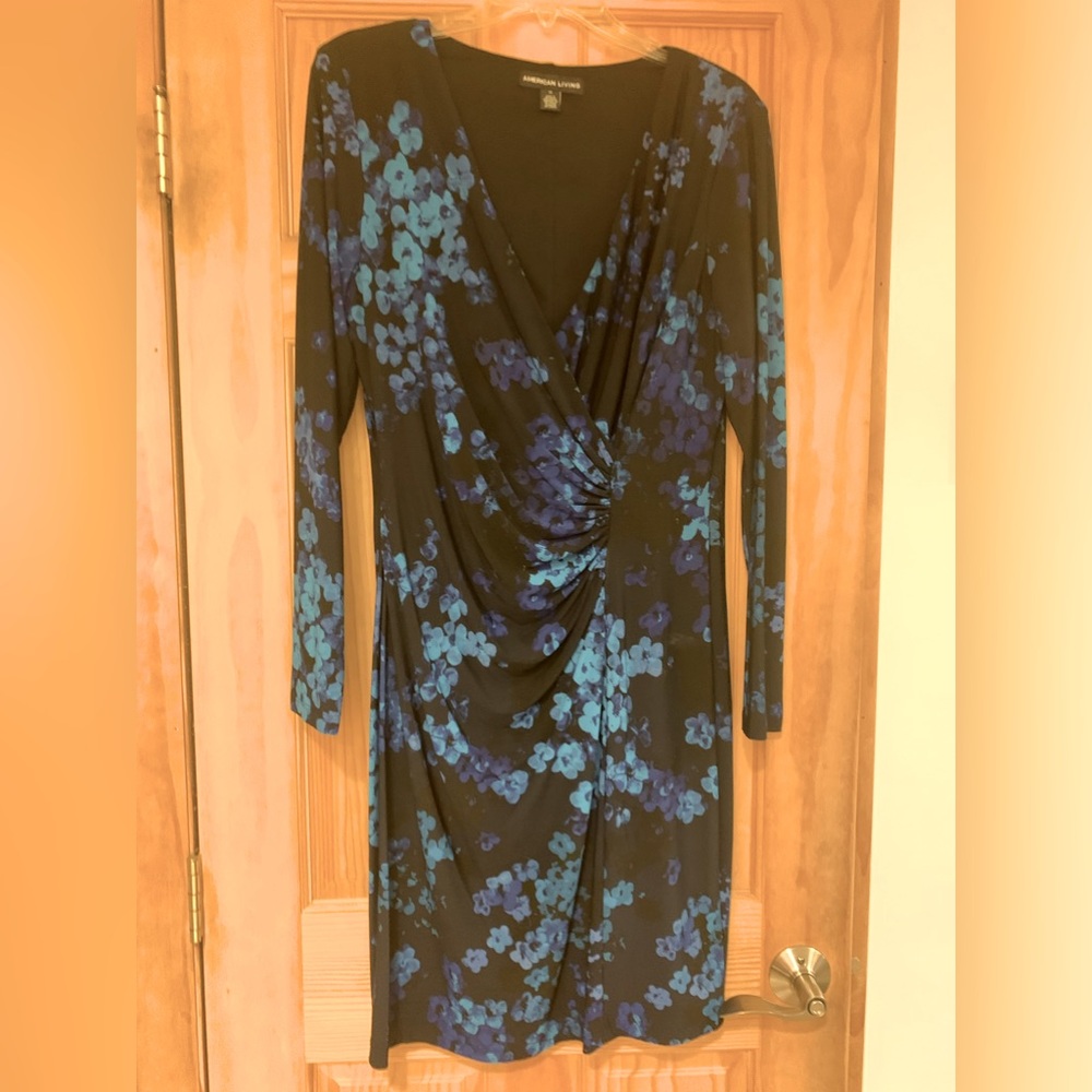 Floral v neck dress